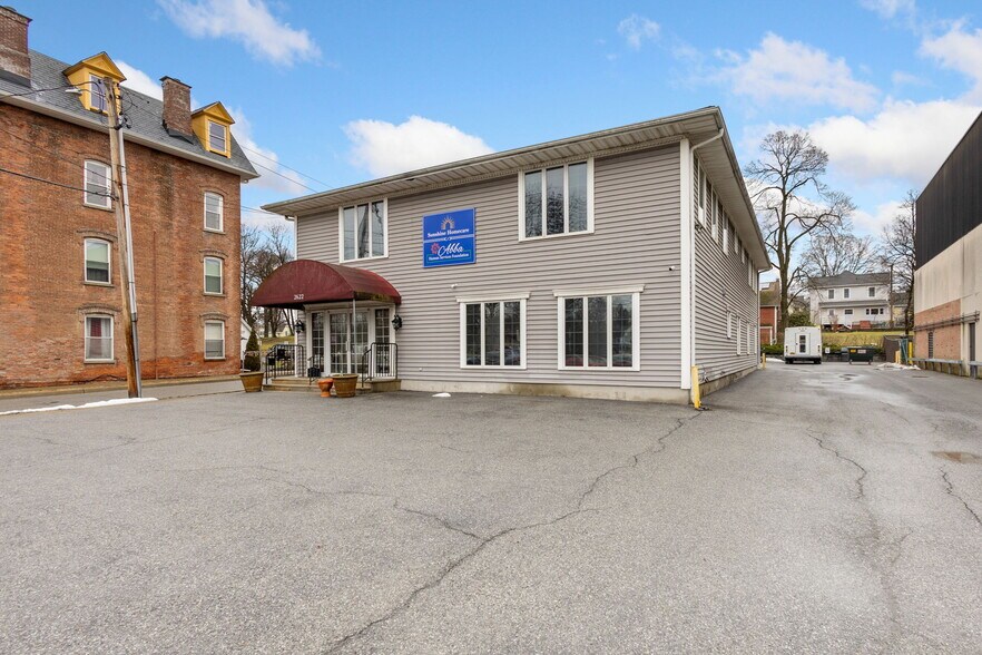 More Photos Of 2622 South Ave, Wappingers Falls Office For Sale