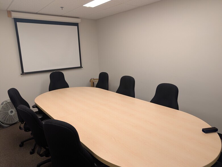 More Photos Of 125 W Main St, Carrboro Office For Lease