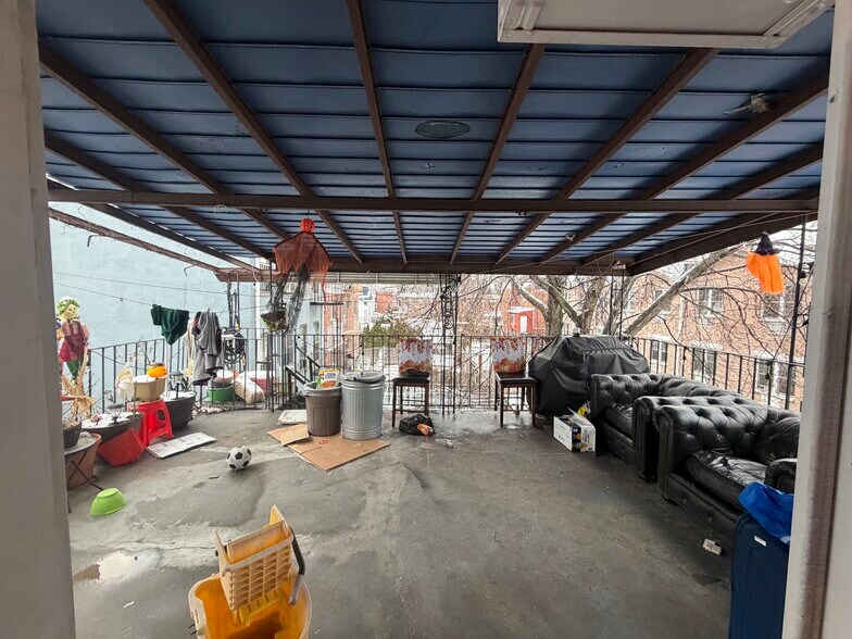 More Photos Of 4810 69th St, Woodside Storefront Retail Residential For Sale