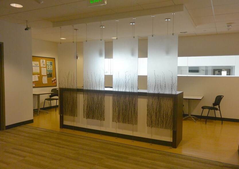 More Photos Of 2500 Crosspark Rd, Coralville Flex For Lease
