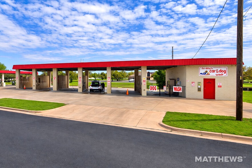 Primary Photo Of 303 Thousand Oaks Blvd, Georgetown Carwash For Sale