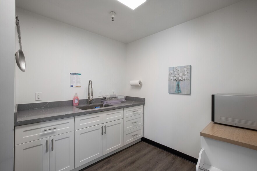 More Photos Of 855 Marina Bay Pky, Richmond Light Distribution For Lease