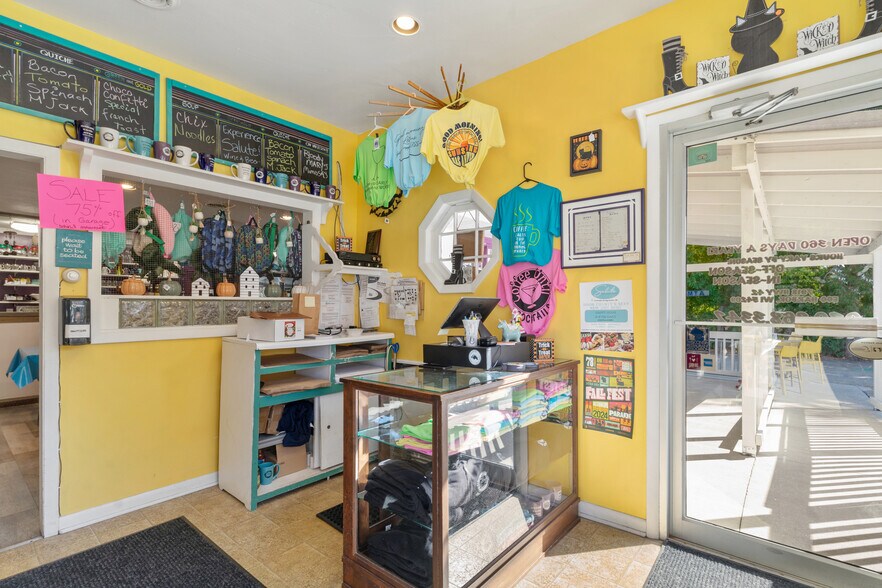 More Photos Of 7918 State Highway 42, Egg Harbor Restaurant For Sale