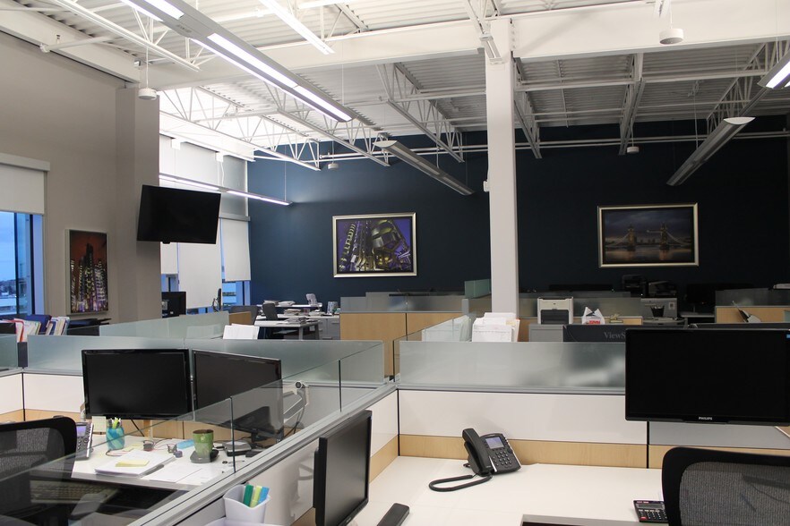 More Photos Of 375 Hagey Blvd, Waterloo Office For Lease
