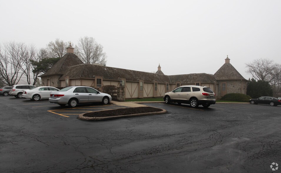 More Photos Of 4707 College Blvd, Leawood Office For Lease