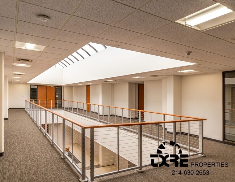 More Photos Of 624 Six Flags Dr, Arlington Office For Lease