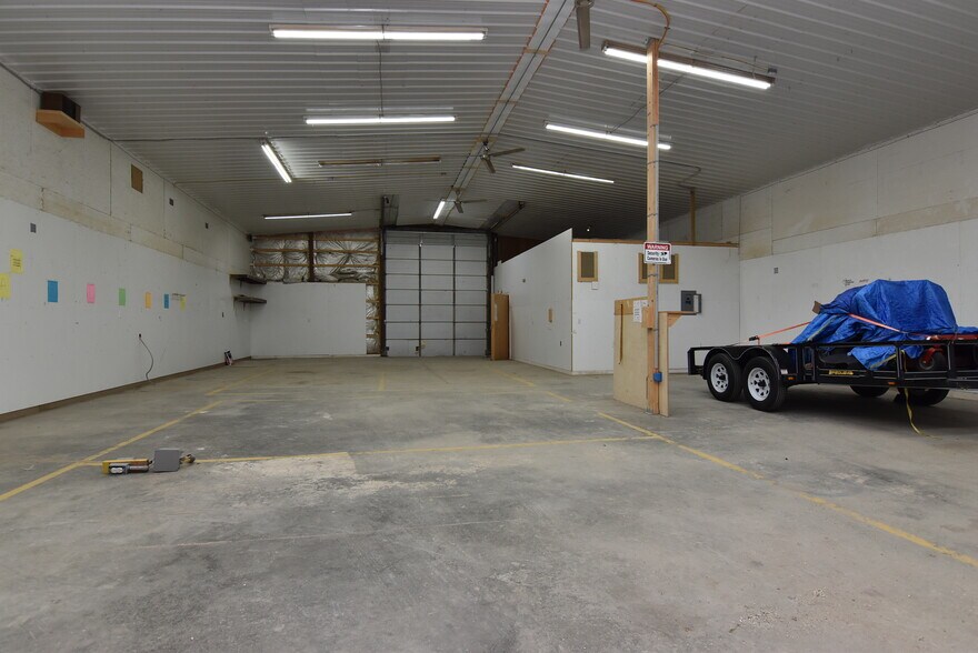 More Photos Of 20643 Sussex Hwy, Seaford Warehouse For Lease