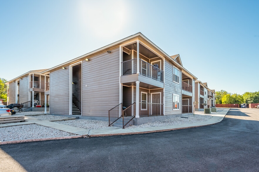 More Photos Of 516 S 9th St, Kenedy Apartments For Sale