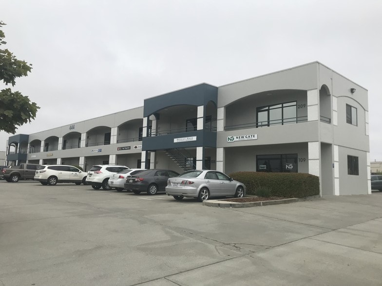 More Photos Of 444 Airport Blvd, Watsonville Light Distribution For Lease