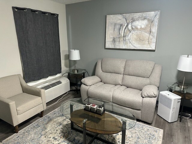 More Photos Of 1000 S Futrall Dr, Fayetteville Apartments For Sale