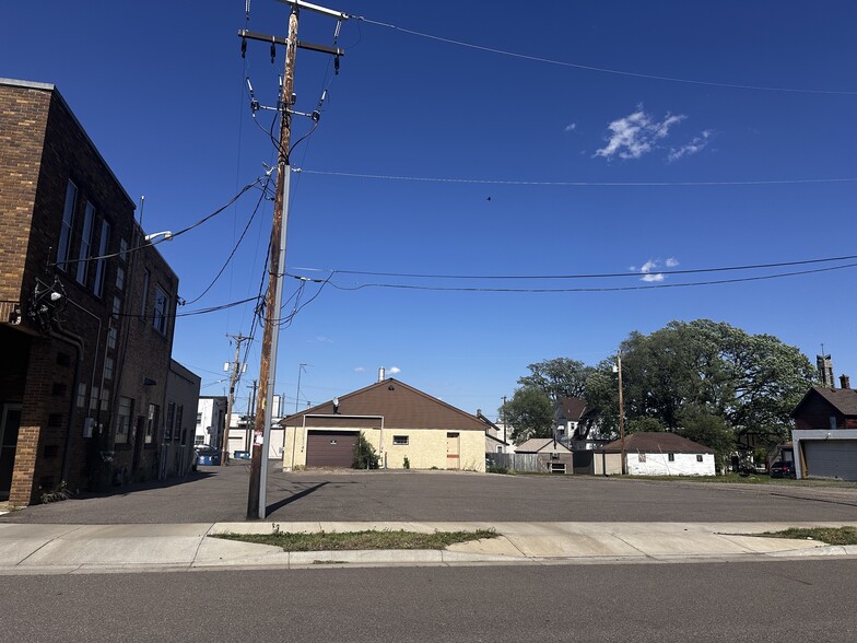 More Photos Of 400 E Saint Germain St, Saint Cloud Office For Lease