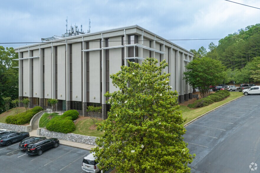 More Photos Of 400 Vestavia Pky, Birmingham Office For Lease