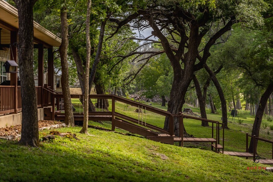 More Photos Of 50500 Interstate 10 W, Comfort Office For Sale