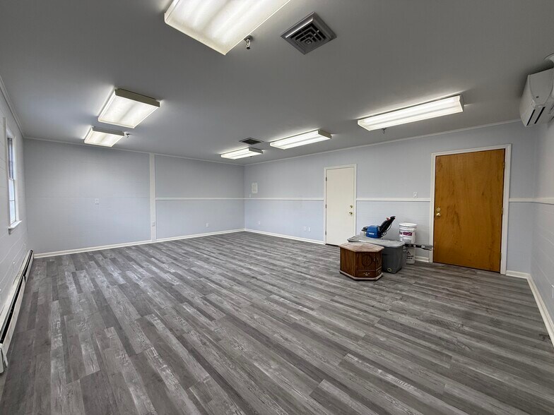 More Photos Of 79 Reservoir St, Holden Office For Lease
