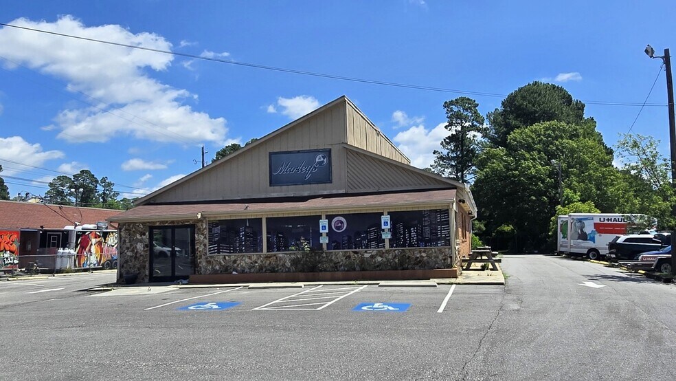 More Photos Of 6228 Yadkin Rd, Fayetteville Restaurant For Sale