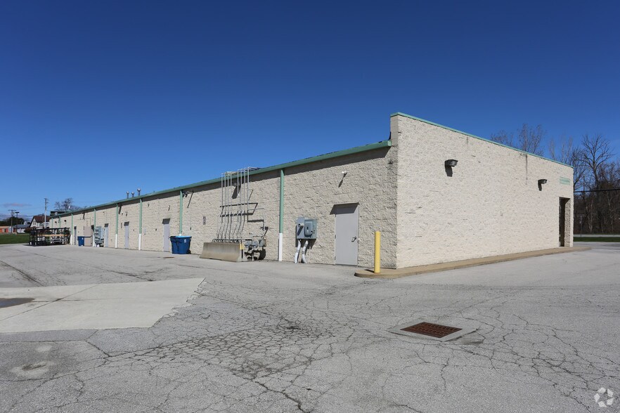 More Photos Of 2012 Cleveland Rd W, Huron Unknown For Lease