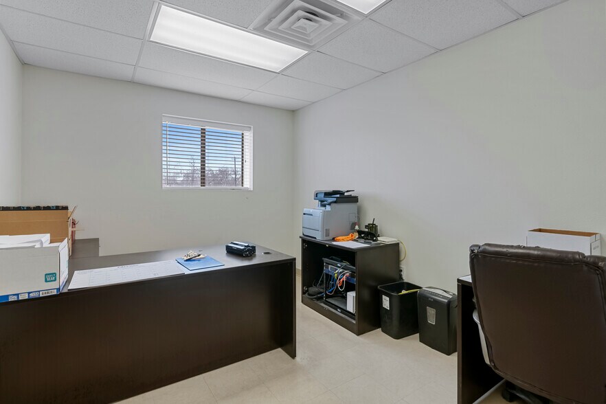 More Photos Of 685 Corgey Rd, Pleasanton Manufacturing For Lease
