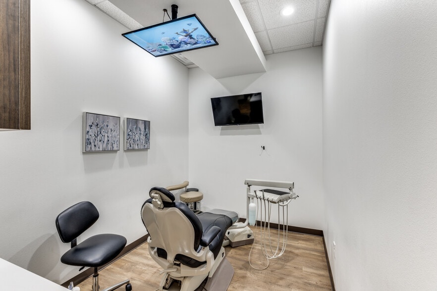 More Photos Of 12828 Eldorado Pky, Frisco Freestanding For Lease