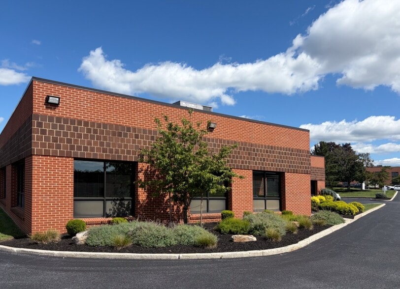 More Photos Of 2404 Park Dr, Harrisburg Office For Sale