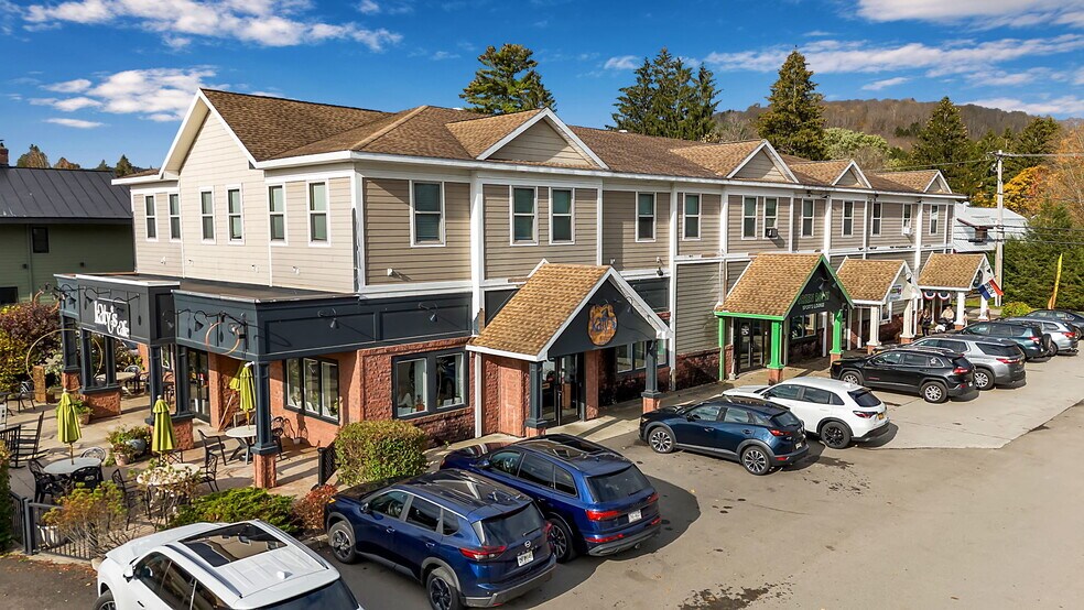 More Photos Of 38 Washington St, Ellicottville Storefront For Sale