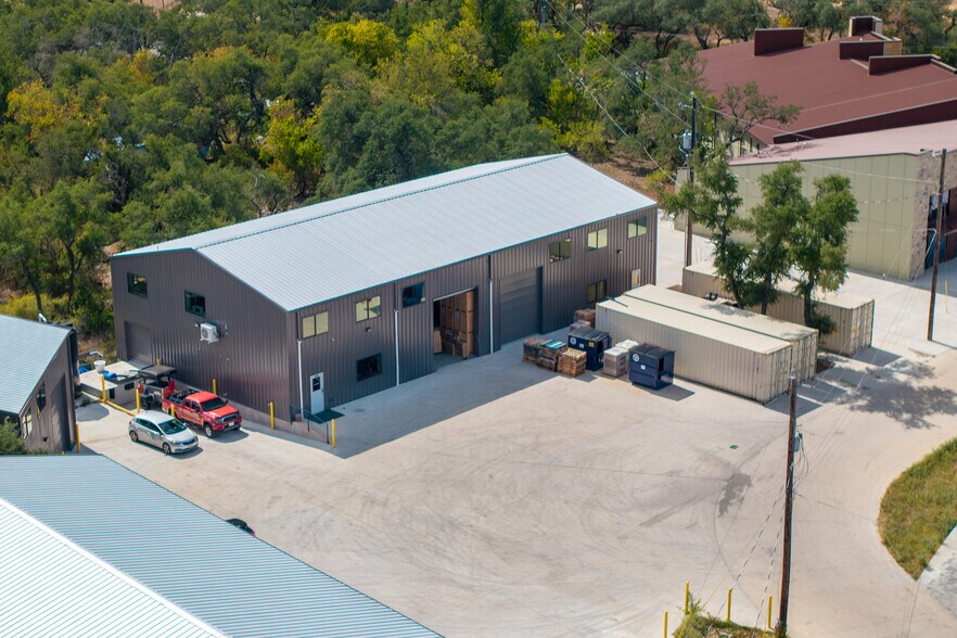 Primary Photo Of 15210 Fitzhugh Rd, Austin Warehouse For Sale