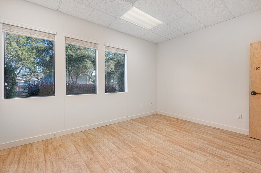 More Photos Of 4865 Old Redwood Hwy, Santa Rosa Office For Lease