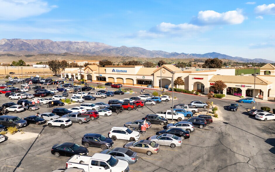 More Photos Of , Banning General Retail For Sale