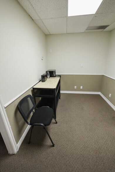 More Photos Of 1800 E Garry Ave, Santa Ana Office For Sale