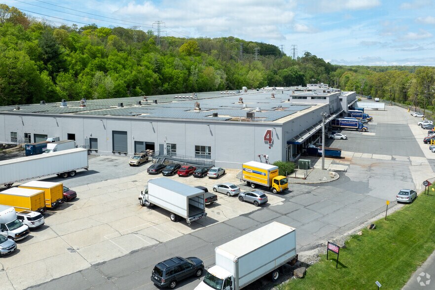 Primary Photo Of 4 Warehouse Ln, Elmsford Warehouse For Lease