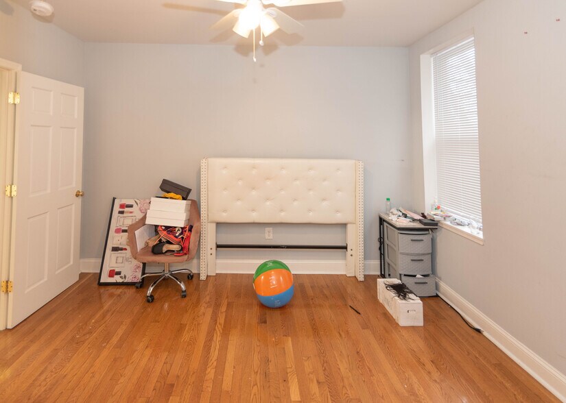 More Photos Of 2445 Lakeview Ave, Baltimore Apartments For Sale