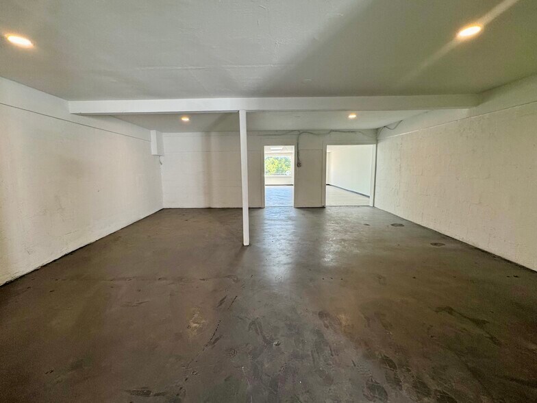 More Photos Of 7300 Beulah St, Alexandria General Retail For Lease
