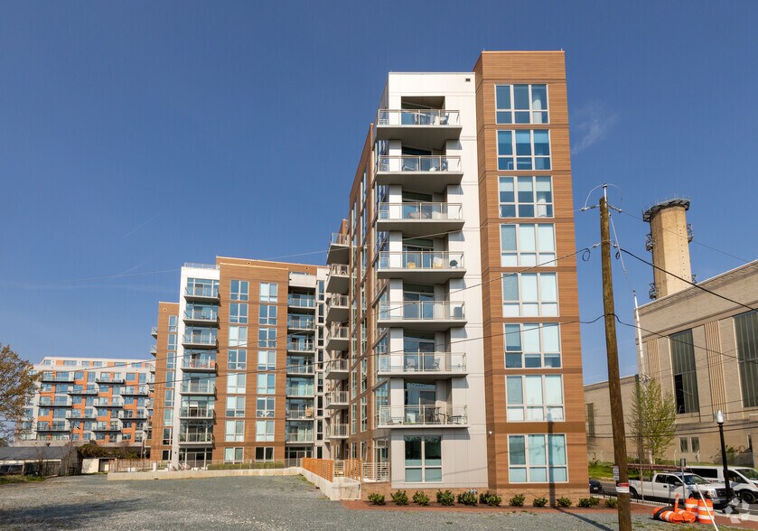More Photos Of 88 V St SW, Washington Apartments For Lease