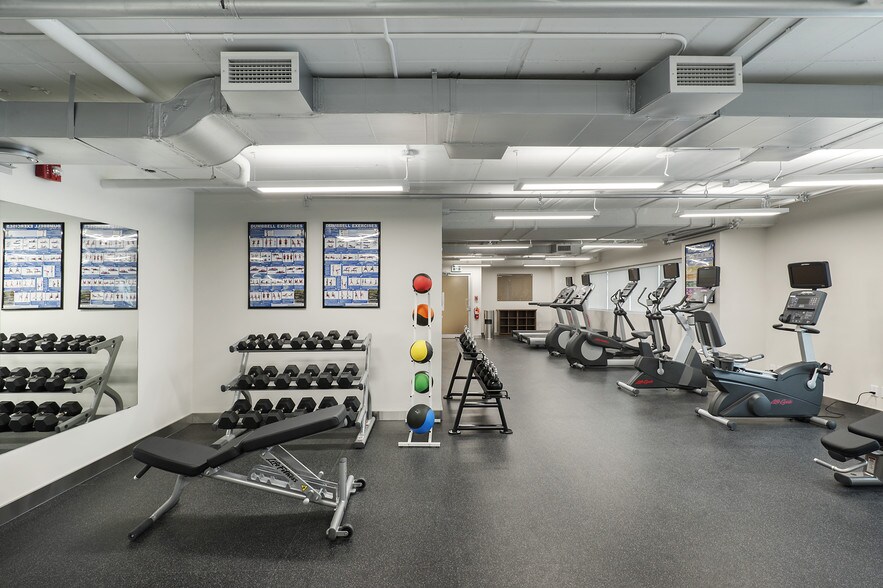 More Photos Of 75 Crowfoot Rise NW, Calgary Office For Lease