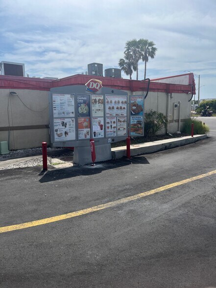 More Photos Of 902 3rd St N, Jacksonville Beach Fast Food For Sale