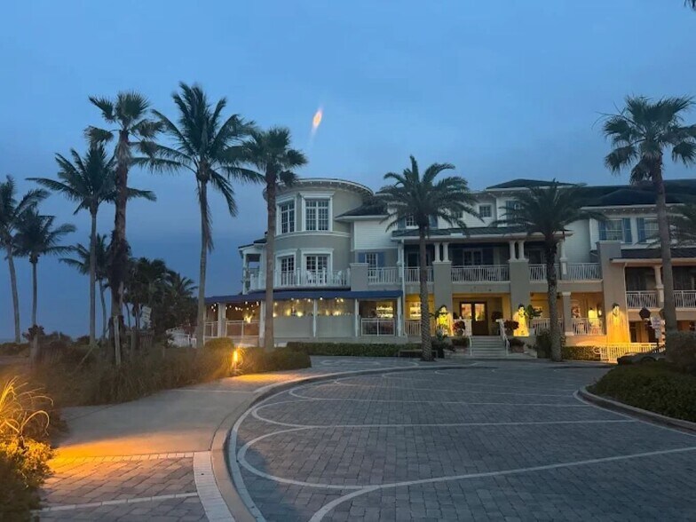 More Photos Of 1050 Easter Lily Ln, Vero Beach Apartments For Sale