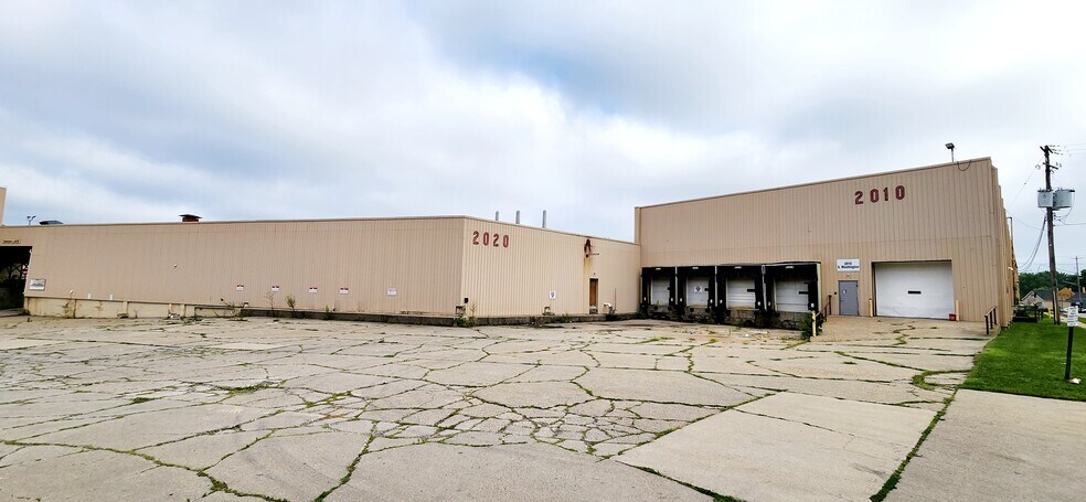 More Photos Of 111 W Mount Hope Ave, Lansing Warehouse For Sale