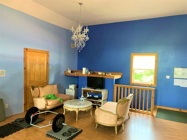 More Photos Of 369 Mansion St, West Coxsackie Freestanding For Sale