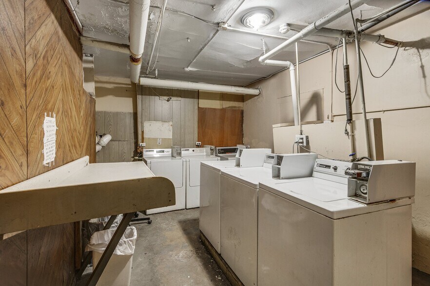 More Photos Of 1800 Park Ave, Minneapolis Apartments For Sale