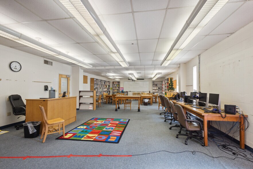 More Photos Of 201 Pasadena Ave, Metairie Schools For Sale