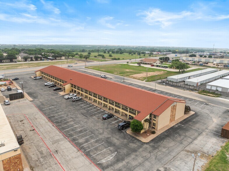 More Photos Of 4613 S Jackson St, San Angelo Hotel For Sale