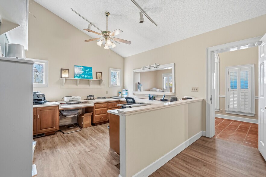 More Photos Of 3357 Vineville Ave, Macon-Bibb Office Residential For Sale