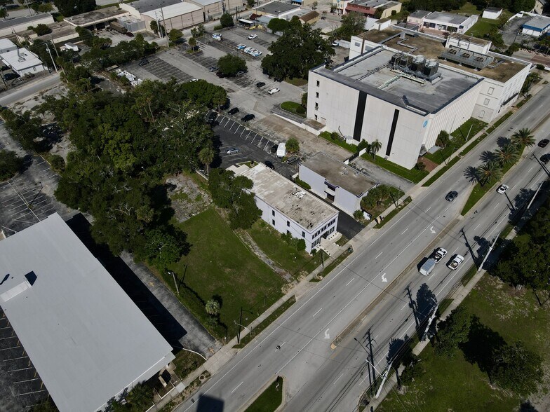 More Photos Of 240 N Ridgewood Ave, Daytona Beach Unknown For Lease