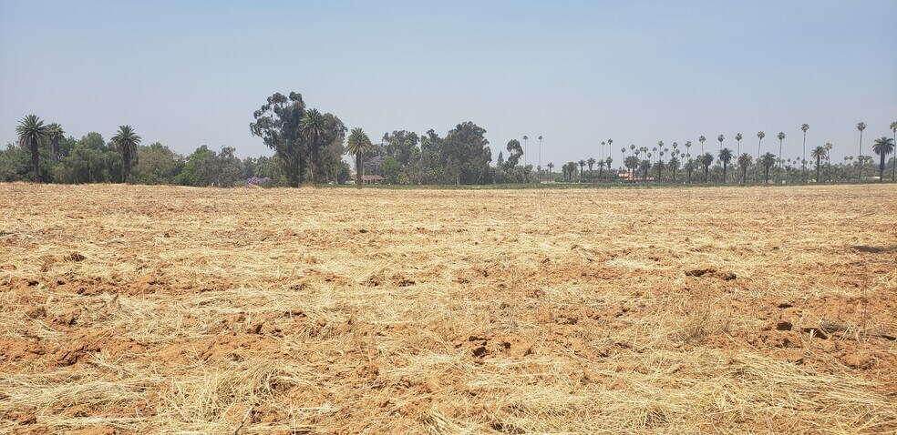 More Photos Of 1246 Washington St, Riverside Land For Lease