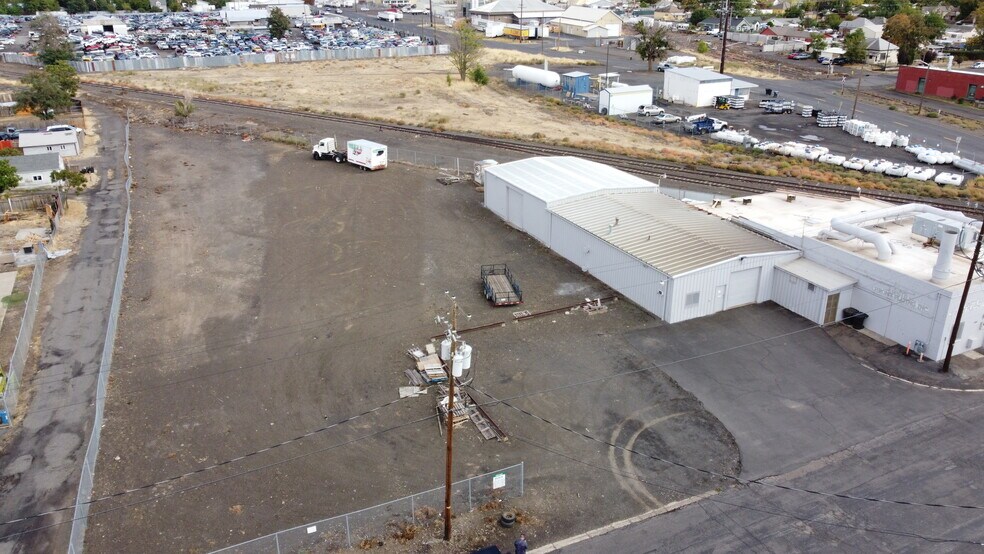 More Photos Of 1012 N 9th Ave, Walla Walla Manufacturing For Sale