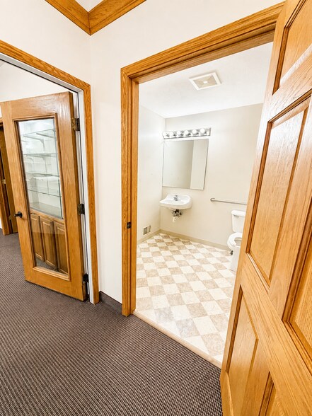 More Photos Of 825 W US-10, Scottville Office For Lease