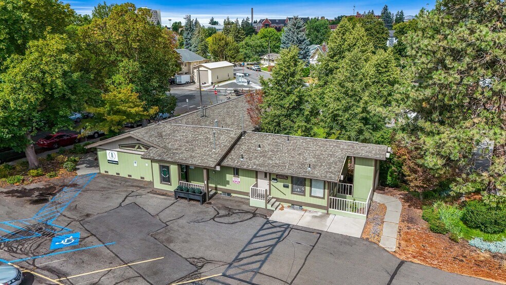 More Photos Of 625 B St, Cheney Medical For Sale