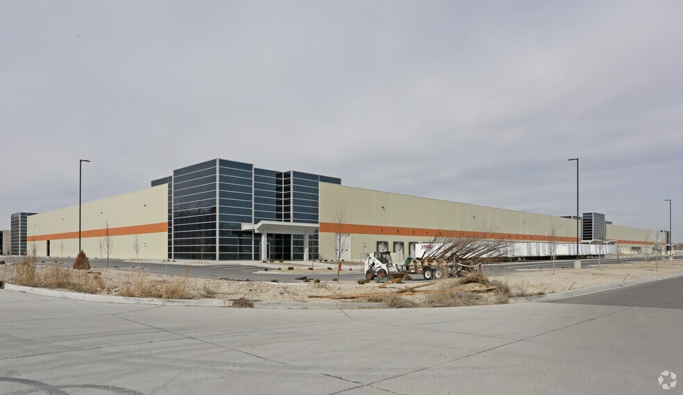 More Photos Of 2450-2464 S 6755 W, West Valley City Warehouse For Lease