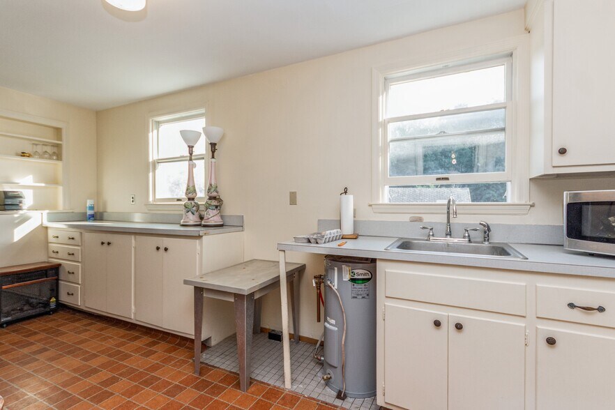 More Photos Of 178 Charles Colman Blvd, Pawling Garden Center For Sale