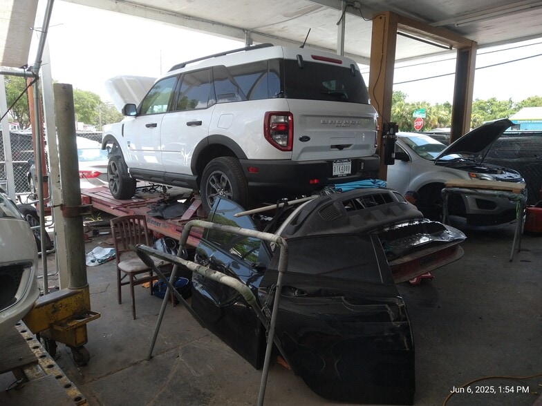 More Photos Of 1301 W Waters Ave, Tampa Auto Repair For Sale