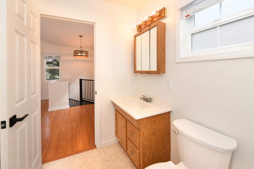 More Photos Of 534 Adams St, Albany Apartments For Sale